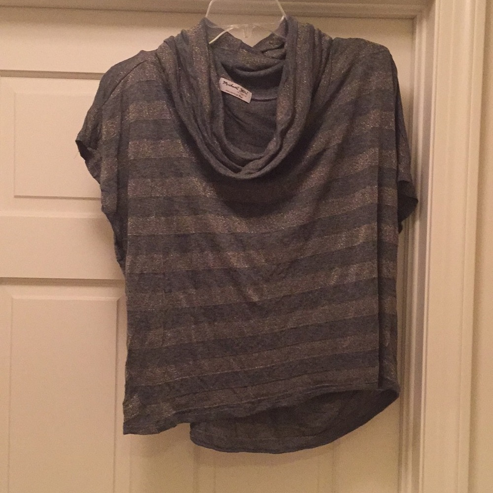 Beautiful glittery shirt from Michael Stars